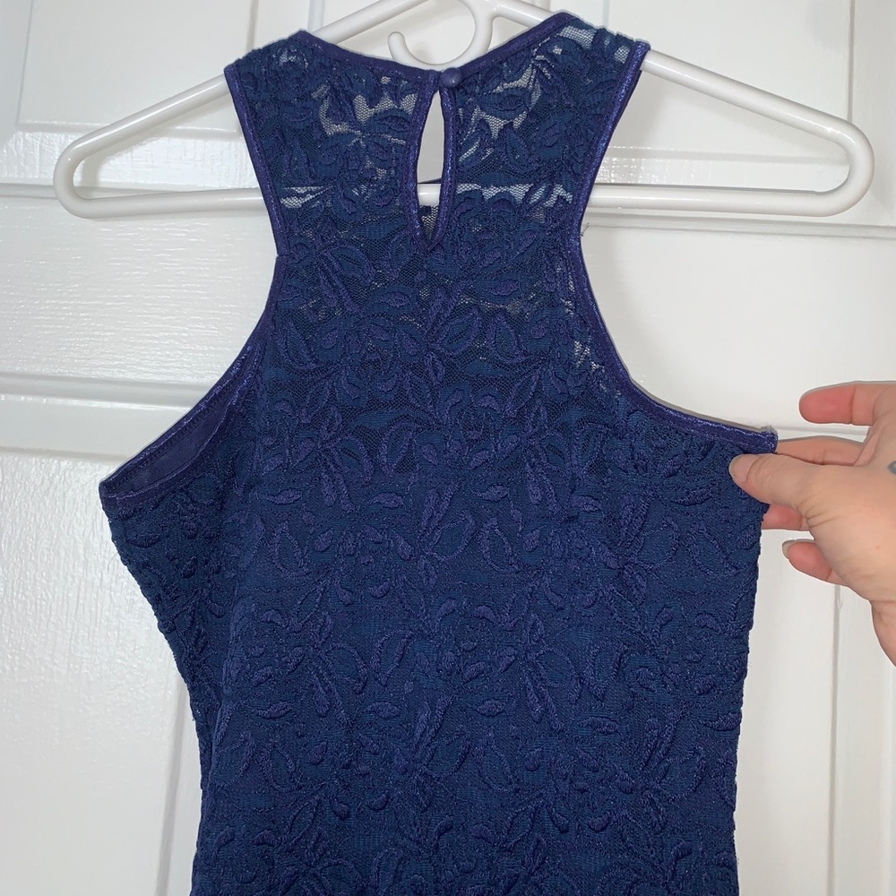Bebe Lace Tank - Picture 5 of 6